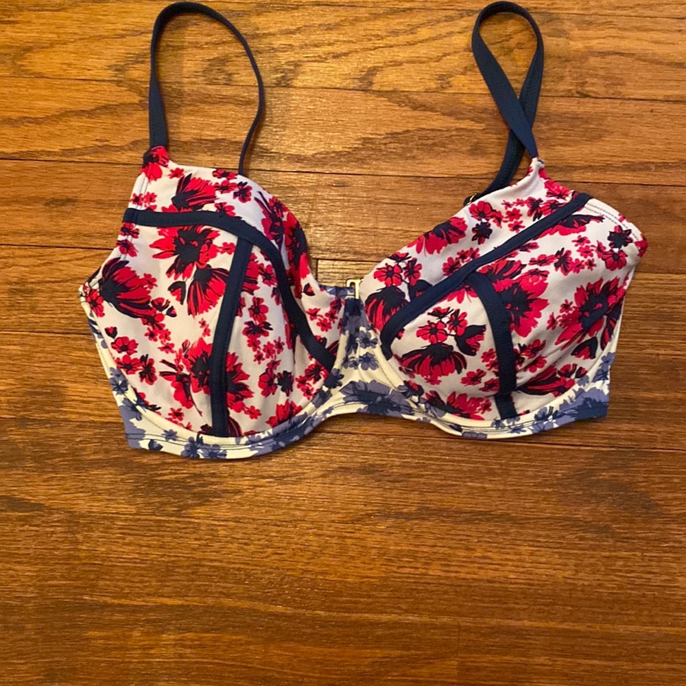 Swimsuit top